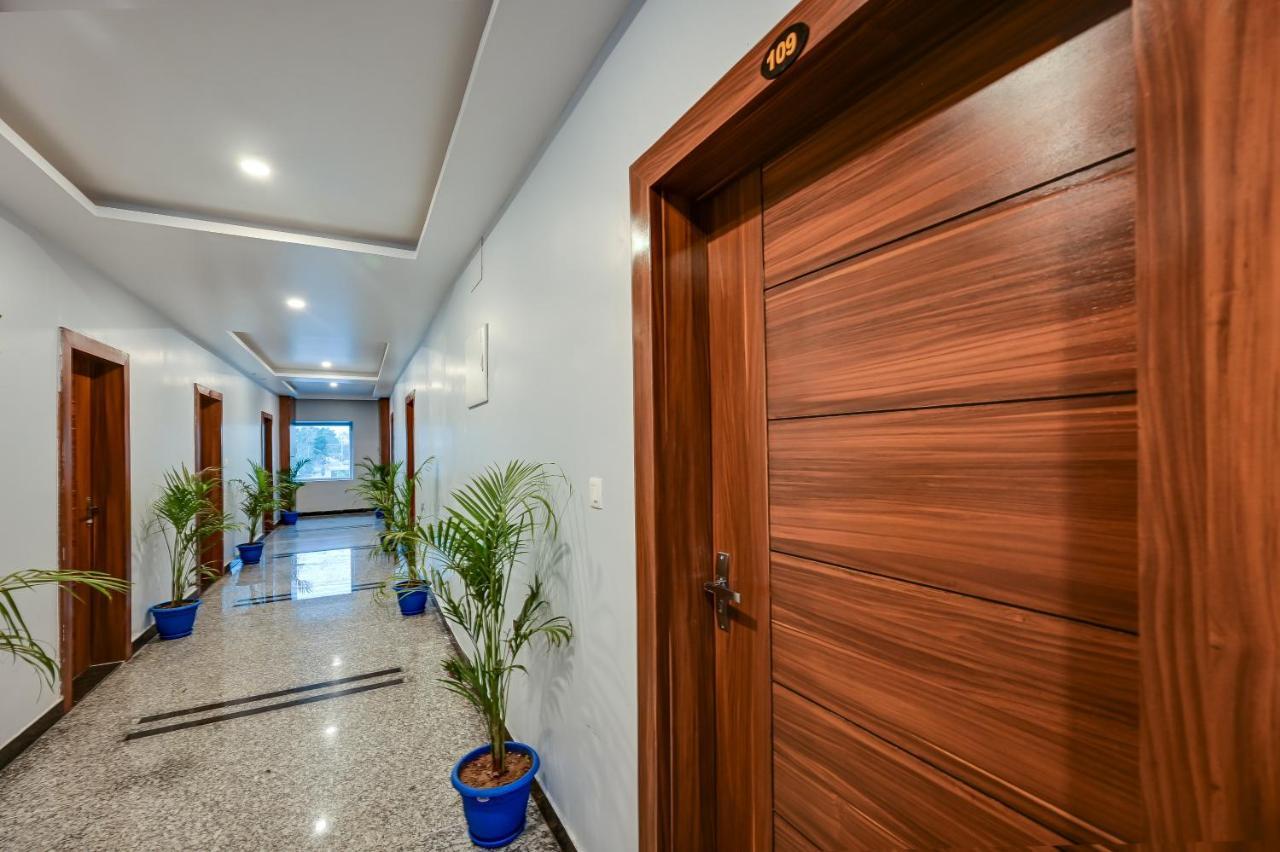 Hotel Sj Pride Bhubaneswar Extérieur photo